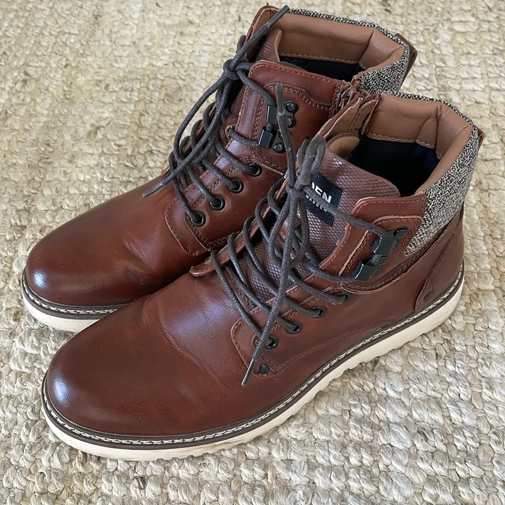 Steve Madden Delwar Boots
